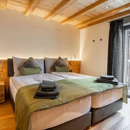 Cozy Penthouse Apartament *