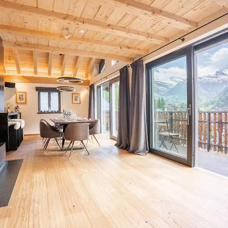 Cozy Penthouse